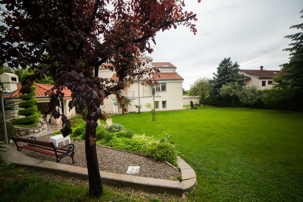 מטולי Apartments Villa Majda מראה חיצוני תמונה